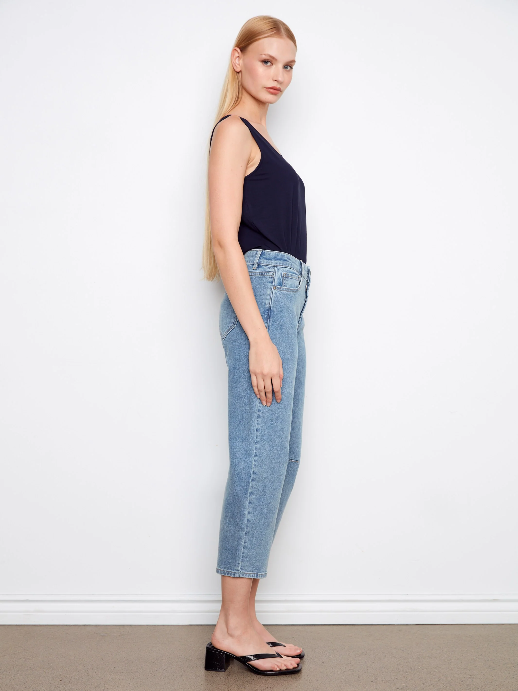 Cropped Barrel Jeans - Denim Blue - Image 4
