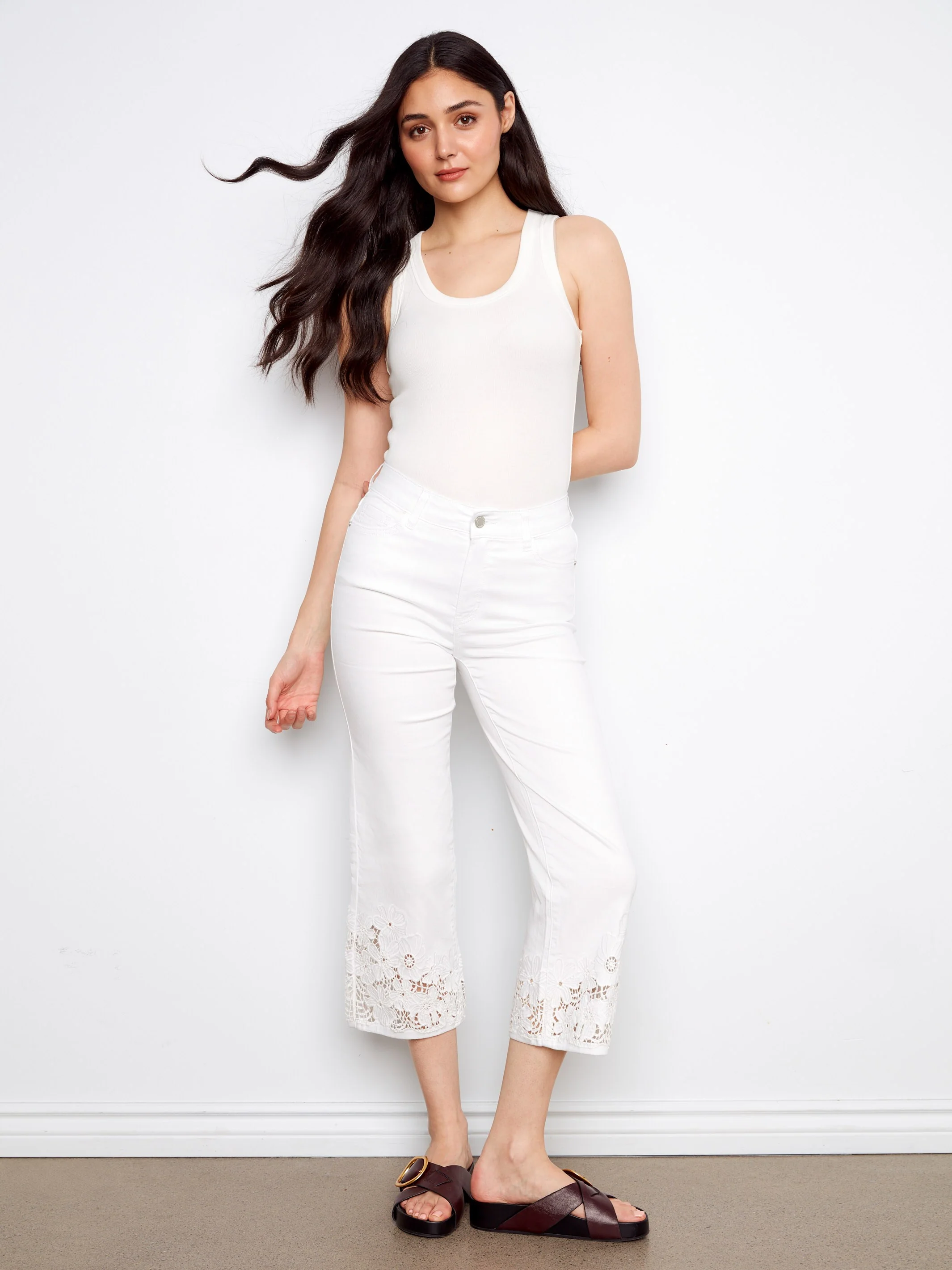 Cropped Flare Twill Jeans With Floral Lace Hem - White - Image 6