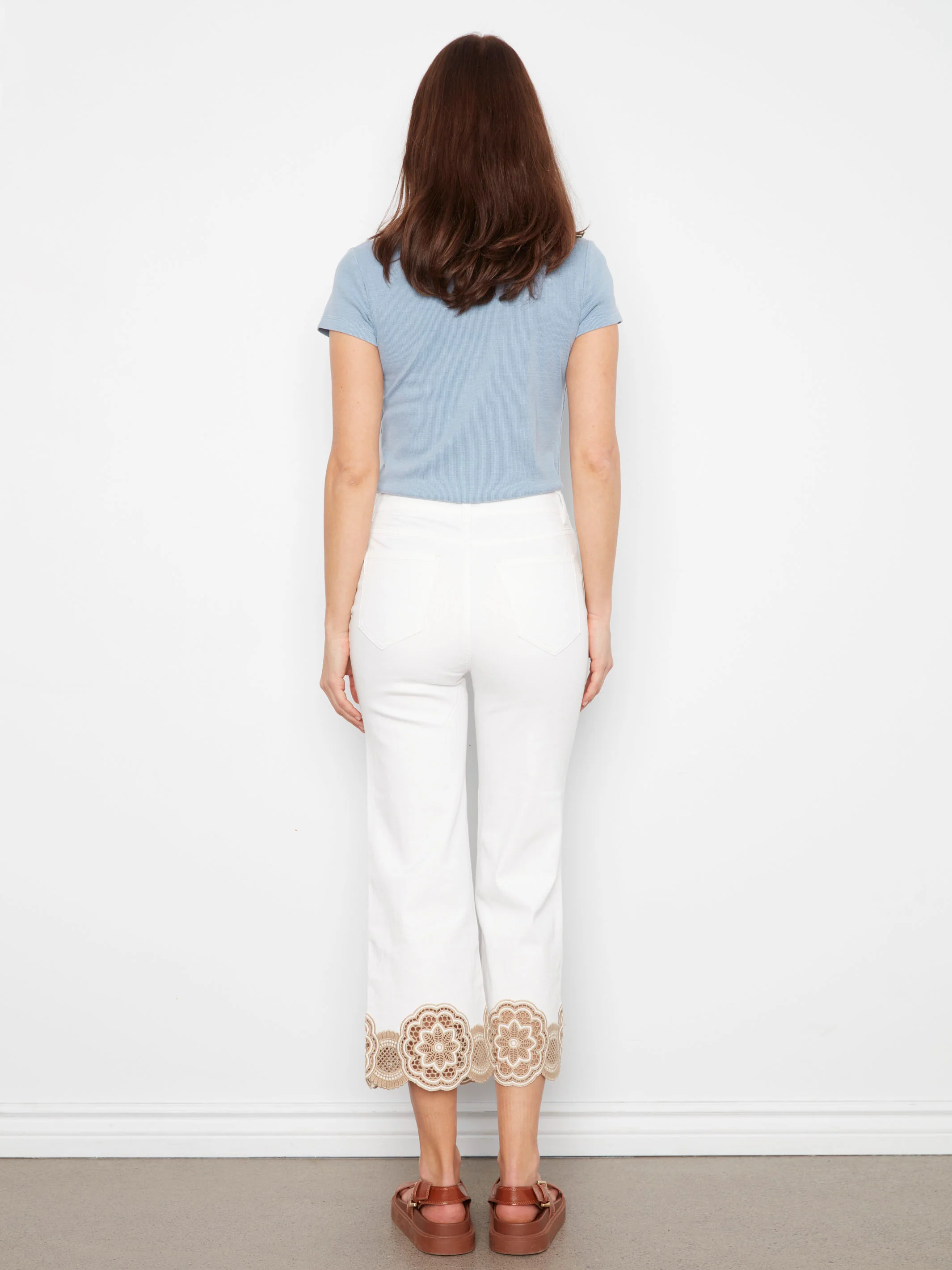 Cropped Flare Twill Jeans With Lace Hem - White - Image 4