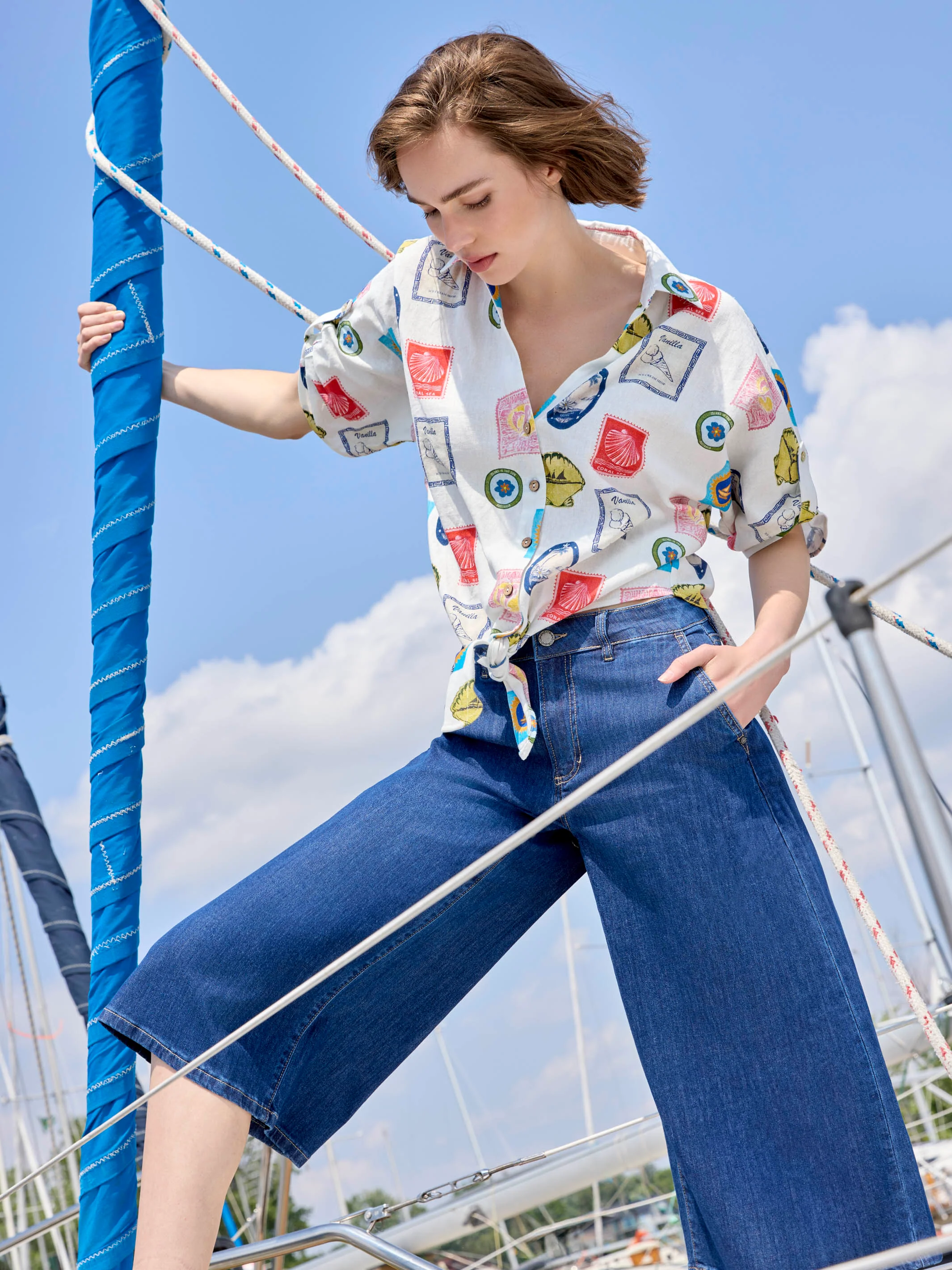 Cropped Palazzo Jeans - Indigo - Image 2