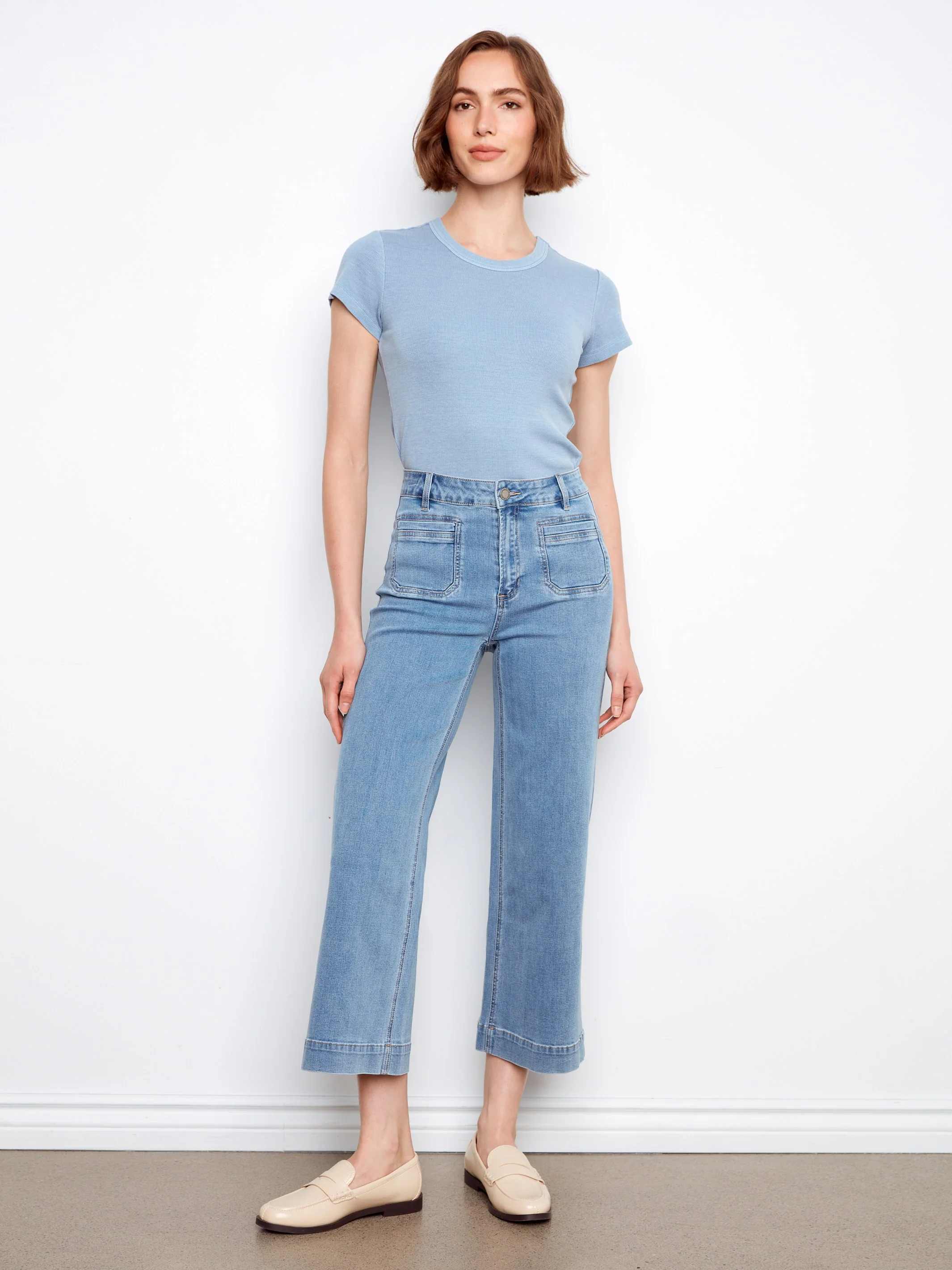 Cropped Patch Pocket Flare Jeans - Blue Jean - Image 2