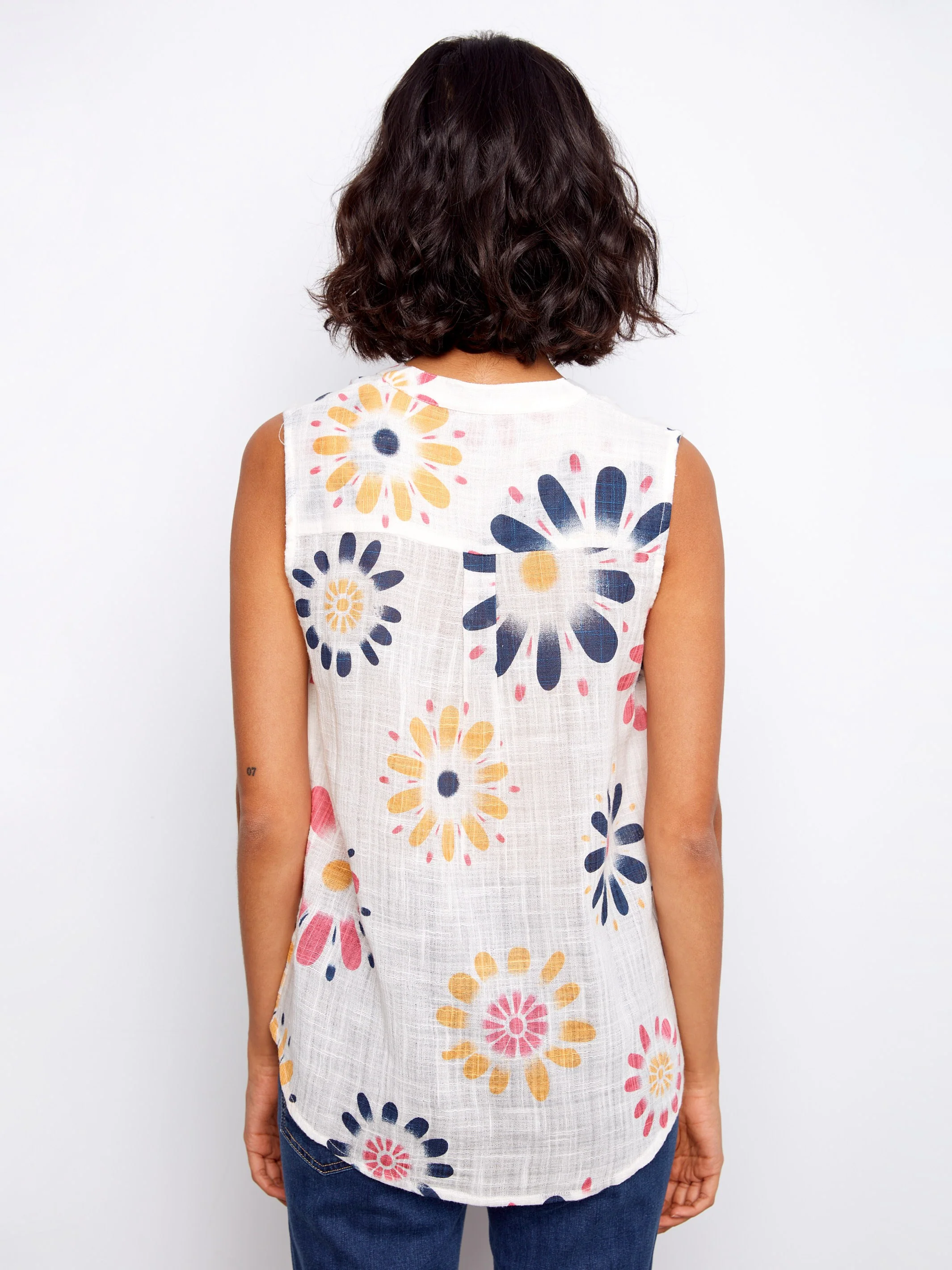 Printed Cotton Gauze Sleeveless Shirt - Daisies - Image 6
