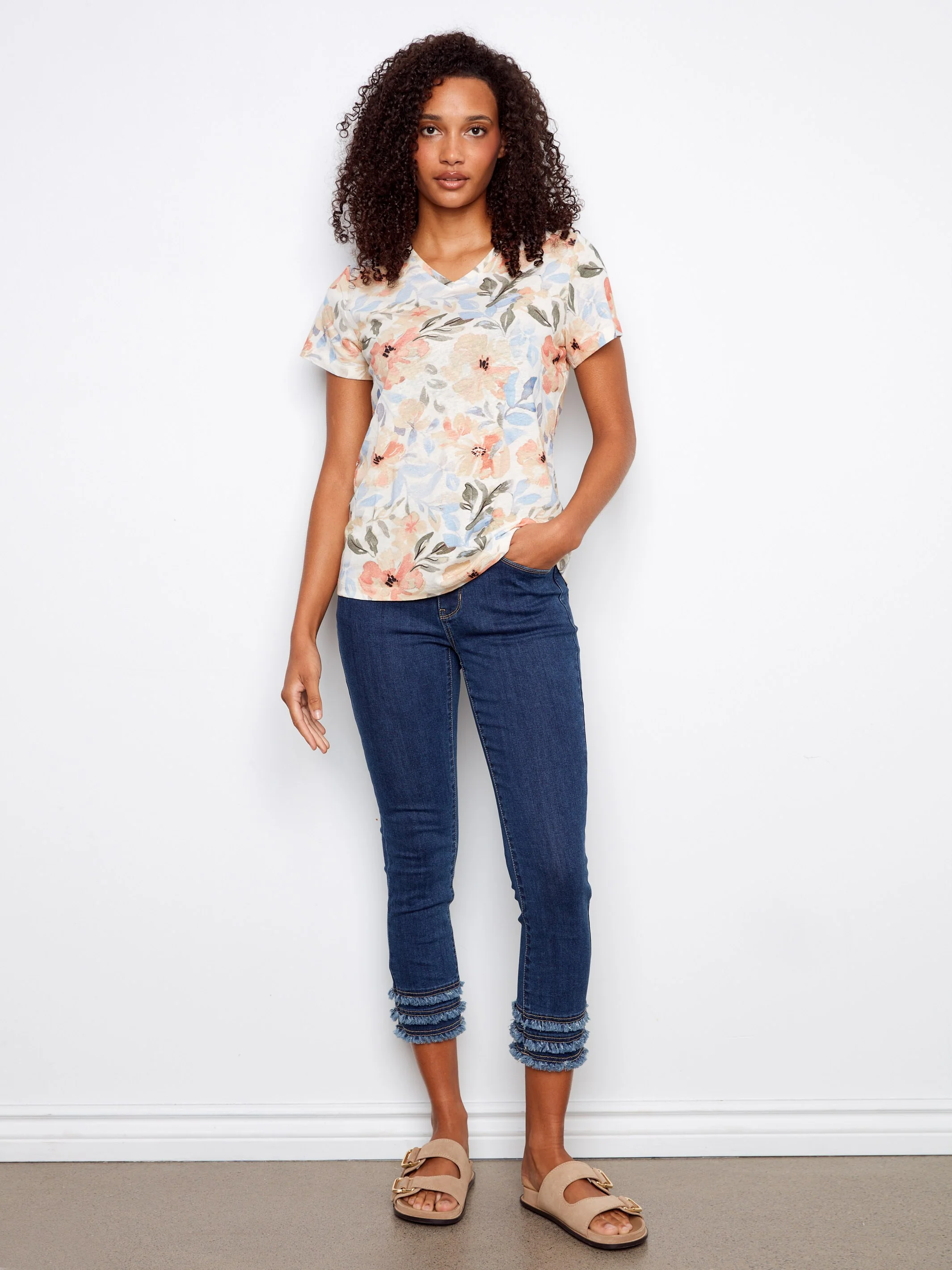Printed Linen Blend V-Neck T-Shirt - Aurelia - Image 5