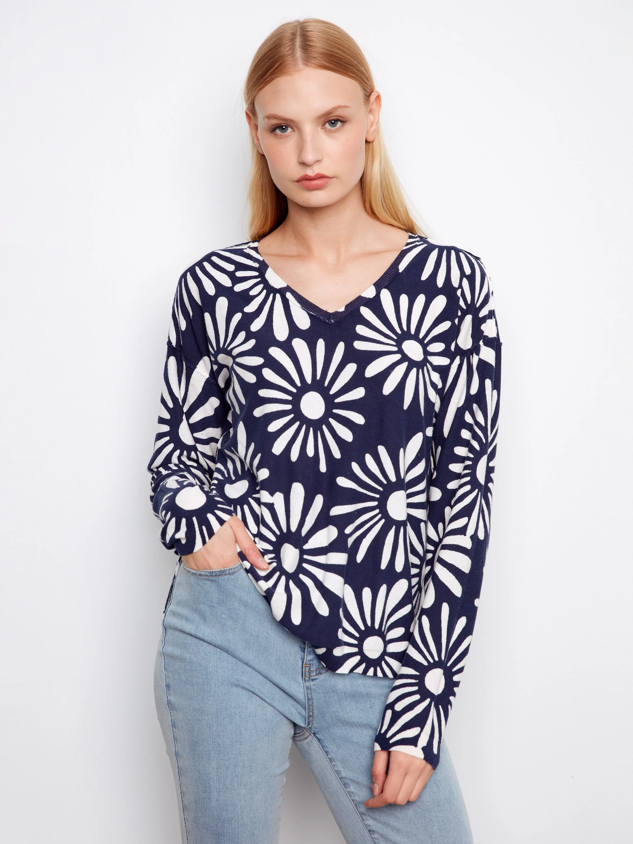 Reversible Printed V-Neck Sweater - Nautic - Image 3