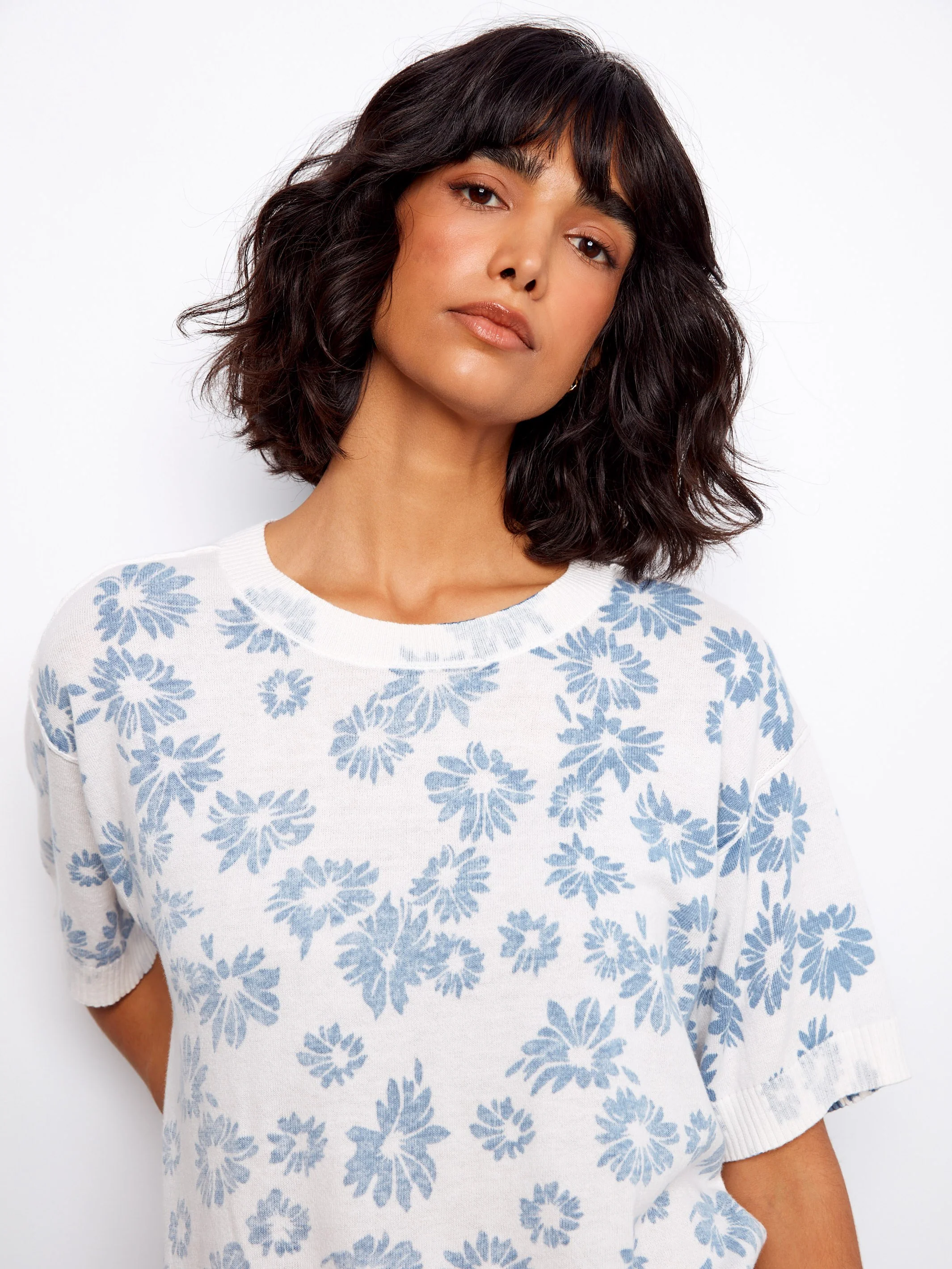 Reversible Short Sleeve Printed Sweater - Petals - Image 8